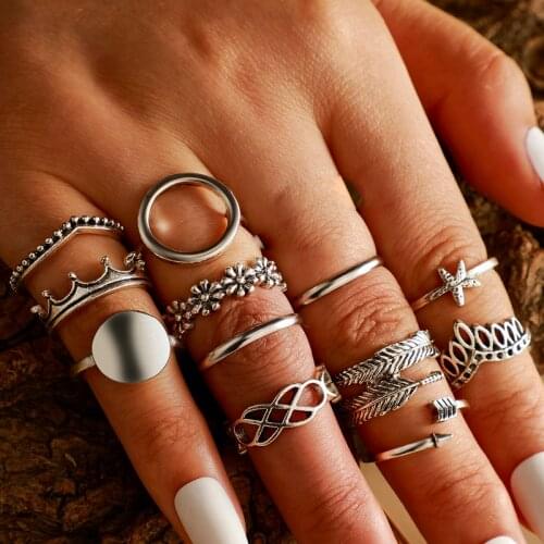 Tocona 13pcs/sets Bohemian Starfish Wave Silver Color Ring Sets for Women Men Hollow Geometric Flowers Jewelry Gift 14820