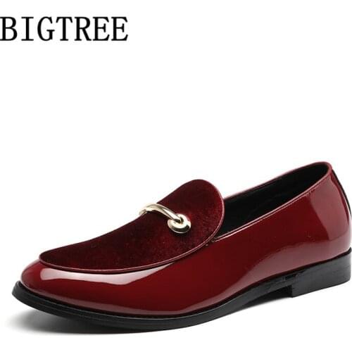 Party Shoes Men Dress Wedding Shoes Men 2020 Coiffeur Patent Leather Shoes For Men Zapatos De Hombre De Vestir Formal Ayakkabi