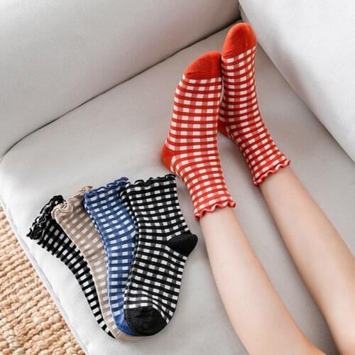 Autumn/Winter 2020 New Product: Ladies With Wooden Ear Edge and Small Check Middle Stockings In British Preppy Style 5Pairs/Pack