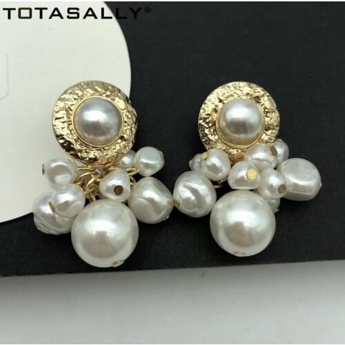 TOTASALLY Fashion Luxury Simulated Pearl Earrings Irregular Pearl Earrings Women Statement Earring for Party Jewelry Dropship