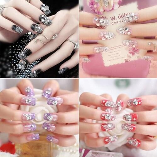 24 Pcs Wine Red Fake Nails Short Square Head Wearable Full Cover Fake Nail Patch Glitter Diamond Decoration Bridal Fake Nails