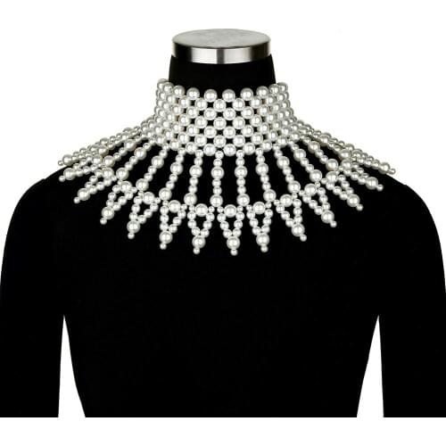 Cheerhp Chokers On The Neck