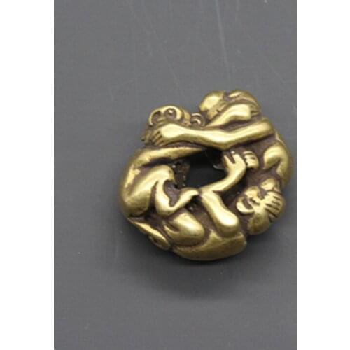 Copper Statue Collectable Chinese Brass Carved Animal Zodiac Monkey Three Monkeys Playing Acrobatics Exquisite Sma drop Shipping