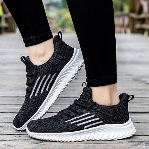 2021 Fashion Trainers Women Summer Breathable Designer Walking Shoes Casual Unisex Lightweight Ladies Sneakers Sapatos Femininos