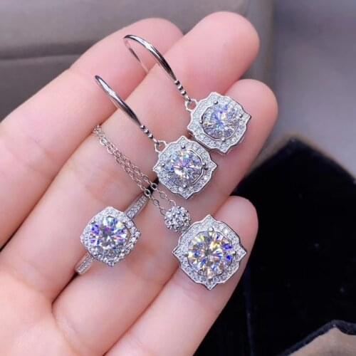 Moissanite set ring earrings necklace ladies party birthday gift high end jewelry contains certificate