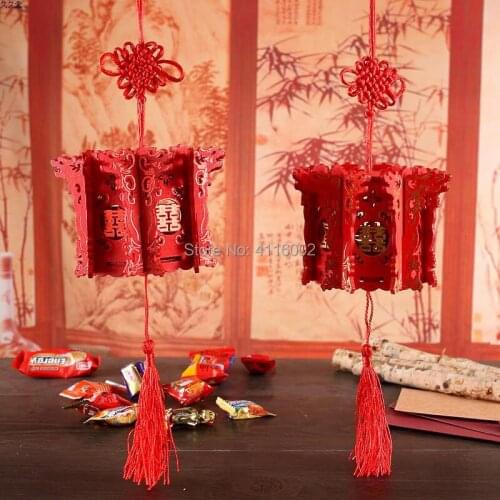 50pcs Traditional Chinese Dragon Lantern Red Wooden Candy Box Hollow Out Wedding Party Favors And Gifts