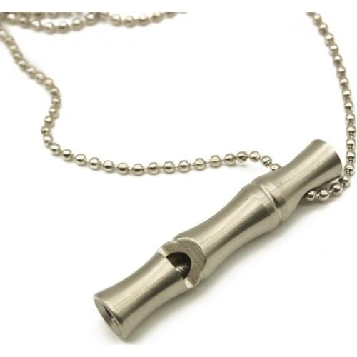 Outdoor Survival Whistle Camping Ultra Lightweight High Decible Stainless Steel Whistle Emergency Cheerleading Whistle 1 Pcs