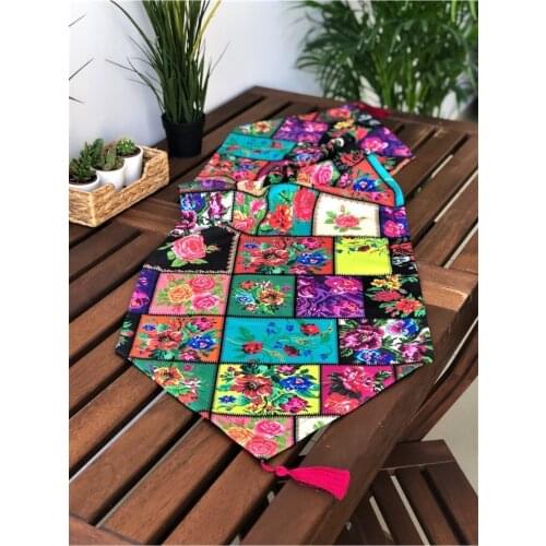 Bk Home Dekor Table Tracks