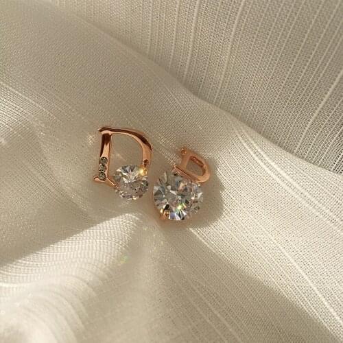 European and American Personality Shiny D Letter Asymmetric Earrings For Women Fashion Sexy Party Earring Trendsetter Jewelry