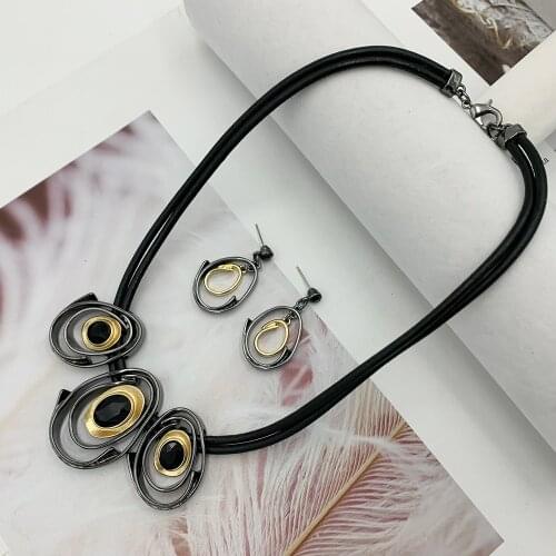 High Quality Necklace Sets Black Crystal Crystal Evil Eye pendant Necklaces For Women PU Rope Chain Choker Necklace and Earrings