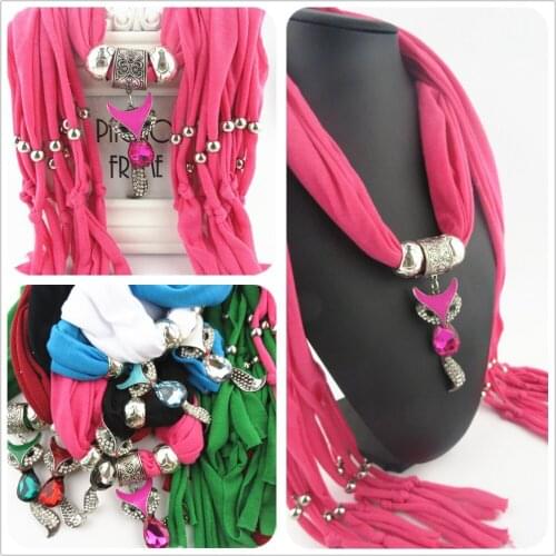 2019An original creative design tassel scarf favorite cute fox pendant scarf women jewelry head scarf free shipping