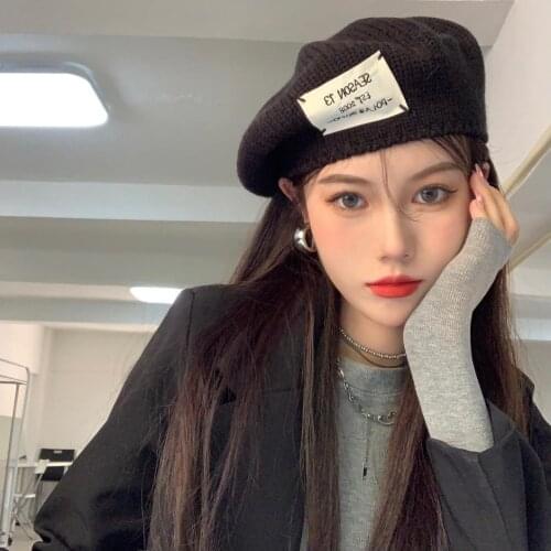 Joker label design model of ins baotou beret knitting wool hat