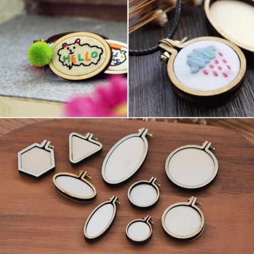 Wooden Mini Embroidery Hoop Ring Cross Stitch Frame Handmade Pendant Crafts Embroidery Circle Sewing Kit DIY Craft Gift Tool