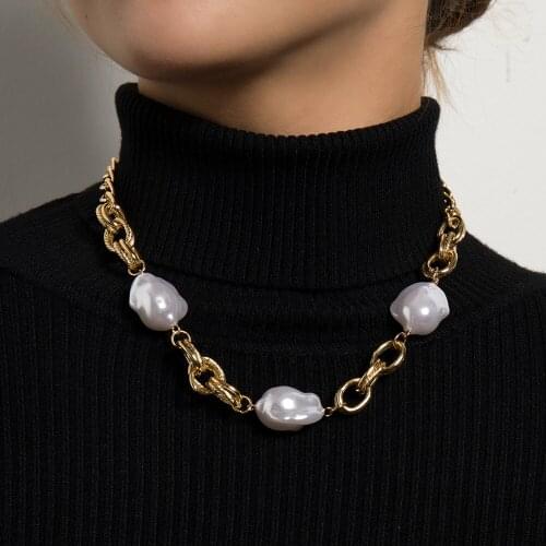 The European And American Style Necklace Fashion Temperament Imitation Pearl Geometry Contracted Classic Style Necklace Gift