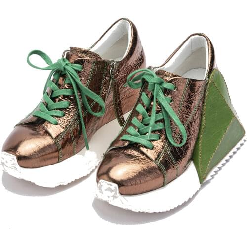 KING PING Leather Pumps