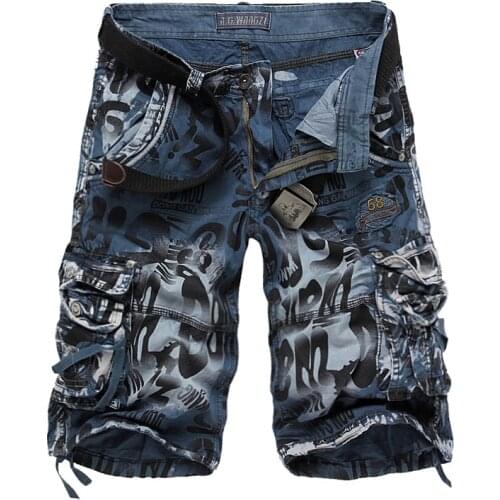 2021 Summer Camouflage Loose Cargo Shorts Large Size with Multiple Pockets 5 Cent Mens Medium Pants