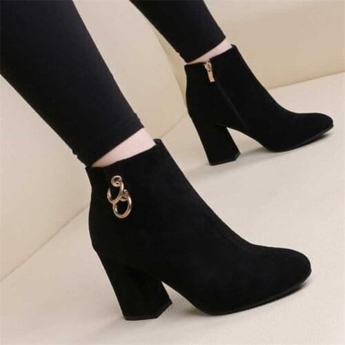 Miaoguan Retro Women Warm Velvet Womens Boots Vintage Block Heel Ankle Boots Side Zipper High Heels Women Shoes Big Sizes 35-43