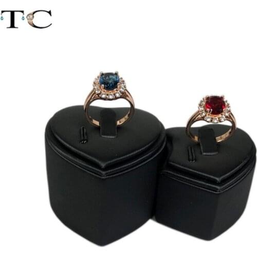 New 1 pair heart sharped ring display lovers' ring exhibition holder stand jewelry display black PU leather show stand