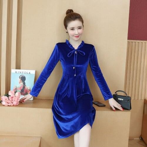 New Woman Fashion V-neck Long Sleeve Single-row Button Velvet Dress Female Elegant A-Line Dress Ladies High Waist Vestido H452