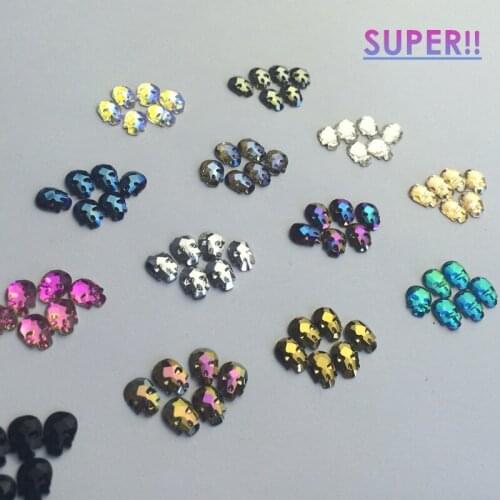 100pcs 3D Skull Rhinestone Super Shining Nail Glitter Crystal Strass Ghost Head Shape Nail Art Decoration Jewelry Flat Bottom