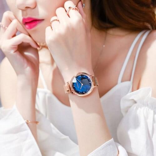NAKZEN Ladies Gold Watch