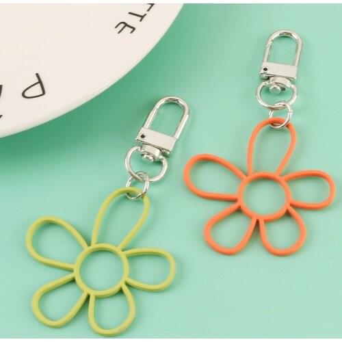1 Pcs Trendy Keychain Lovely Candy Color Flower Keyring For Men Women Jewelry Flower Cute Bag Car Key Holder Keyring Gifts