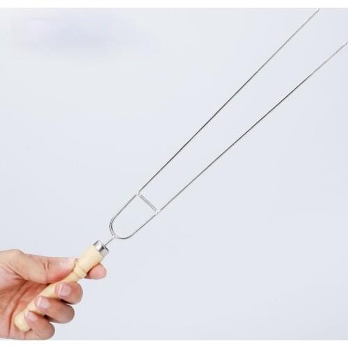 U-shaped BBQ Fork Barbecue Stainless Steel Fork Wood Handle -shaped BBQ Roast Needle Skewers Forks Barbecue Forks Shish Kebab