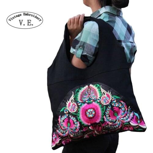 Vintage Embroidery Women's Shoulder Bags