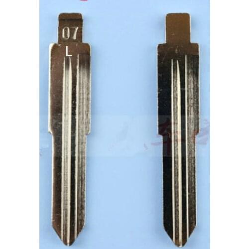 DAKATU Left/R 07# Replacement Flip Floding Remote Key Blade Car key Blank For Mitsubishi Outlander Grandis ASX Pajero Remote key