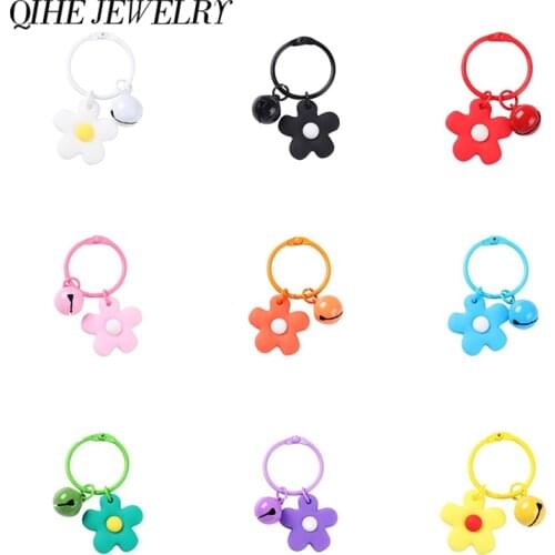 Flower Key Chain Colorful Floral and Bells Charm Key Rings for Woman Bag Childrens Book Backpack Car Keychain Wholesale