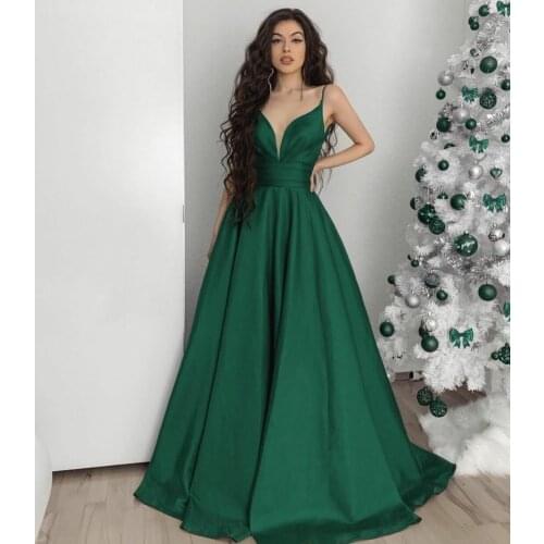 Sexy Long Satin V-Neck Green Prom Dresses with Pockets A-Line Criss Cross Back Floor Length Robe De Soiree Formal Party Gown