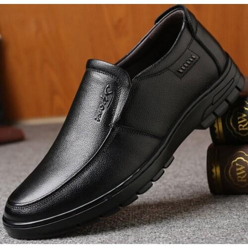 Mazefeng 2020 Mens Patent Leather Shoes 38-44 Head Leather Soft Anti-slip Rubber Loafers Shoes Man Casual Real Leather Shoes