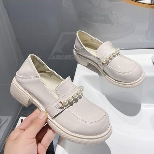 Women Vintage Shoes 2021 Brand Office Ladies Loafers PU Leather Fashion Pearl Decoration Women Shoes Slip On New Spring