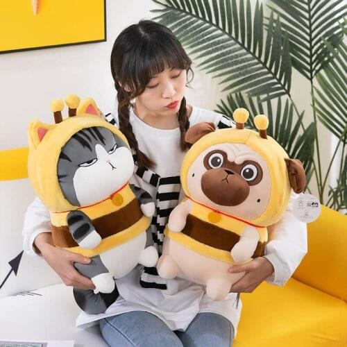 The Emperor Cat Arrogant Cat Pug Dog Anime Cosplay bee Plush Doll Stuffed Toys 40CM
