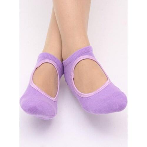 Black 1 Pair Soft And Breathable Easy To Clean Yoga Socks Invisible Non-slip Cotton Ballet Dance Pilates Women Socks For Workout