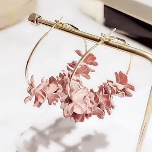 2020 Fashion Hoop Earrings For Women Bijoux Elegant Fabric Flower Petal Alloy Circle Round Earrings Charm Gold Color Brincos