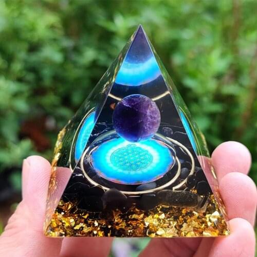 Amethyst Crystal Orgone Pyramid Decoration Crystal Energy Points Meditation Yoga Energy Generator Figurine