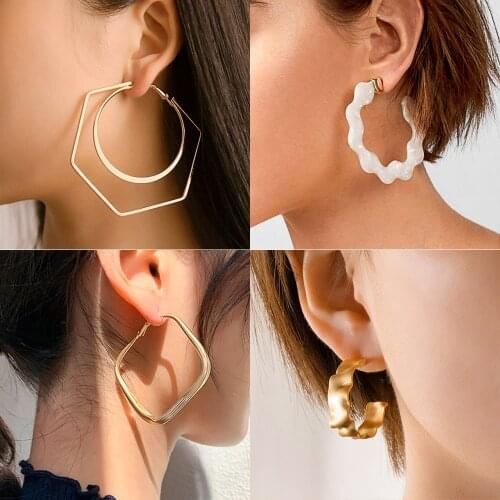 New Simple Plain Gold Color Metal Hoop Earrings Fashion Big Circle Hoops Statement Earrings for Women 2020 Party Female Jewelry