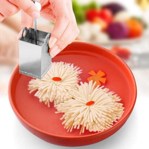 Stainless Steel DIY Tofu Shredding Mold Chrysanthemum Shaped Tofu Knife Slicer Holder Kitchen Accessories Cooking Tool
