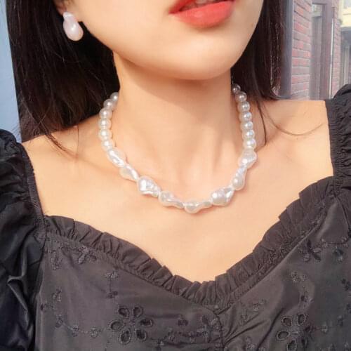 French elegant shaped baroque pearl collar bone chain necklace suit to restore ancient ways small temperament stud