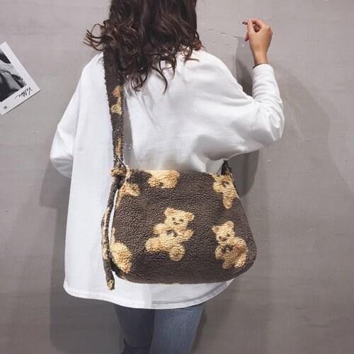 2020 New Korean Style Crossbody Bag Women Tote Bags Cartoon Bear Shoulder Bag Bear Print Lambs Wool Fleece Vintage School Brown