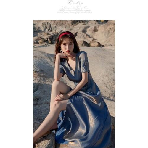 Drunk bride 2021 new long skirt waist is thin and temperament long skirt V-neck seaside gray clothes holiday dress long dress