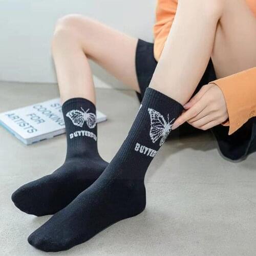 Women Long Socks With Butterfly Middle-Tube Sock Breathable Harajuku Streetwear Black Lady White Socks Girls Womens Calcet U2V9