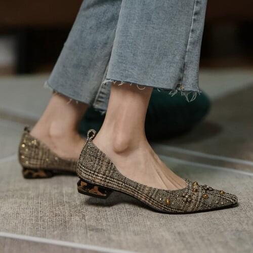 2021 New Spring/Autumn Shoes Women Pointed Toe Square Heel Lattice Women Pumps Low Heel Cotton Fabric Slip-on Shoes for Women