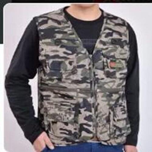 2020 new Spring and autumn style middle aged mens leisure multi-pocket photography shoulder vest cheap wholesale plus size 4XL