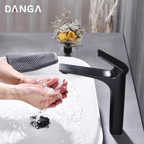 Black Basin Faucets Bathroom Sink Tap Single Handle Bathtub Mixer Brass Cold and Hot European Style Water Faucet Washbasin Tap