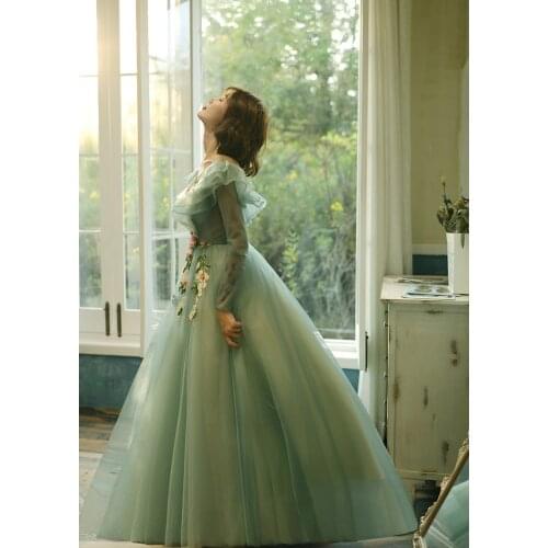 Light green ruffled collar floral embroidery long ball gown dress Renaissance Gown queen dress Victorian/Marie Antoinette Belle