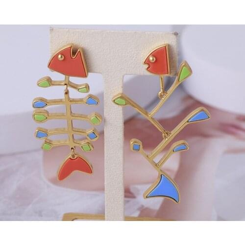 European And American Popular Personality Matte Fish Bone Inlaid Shell Asymmetric Earrings Women Fashion Jewelry Good Gift