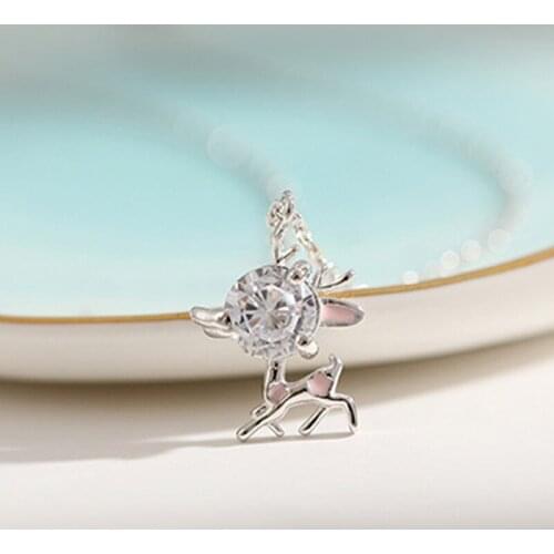 Cute Sika Deer Pendant Necklace Elegant Womens Wedding Collarbone Chain Korean Fashion Jewelry Girl Gifts