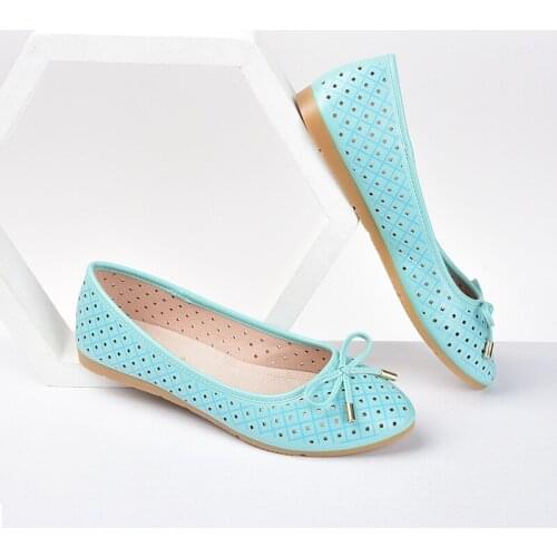 2019 Summer New Shallow Mouth Pointed Flat Shoes Soft Bottom Sandals Breathable Hollow Flat Womens Shoes